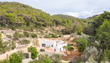 Resa Estates Ibiza Geraldine te koop sale finca san lorenzo exterior .jpg